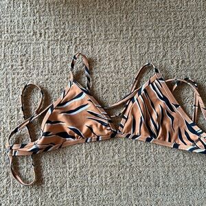 Jolyn triangle top size XL